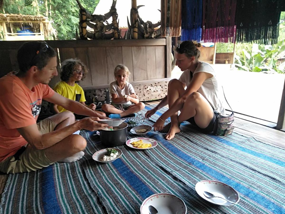 Arnolds Familly Homestay Bajawa Extérieur photo