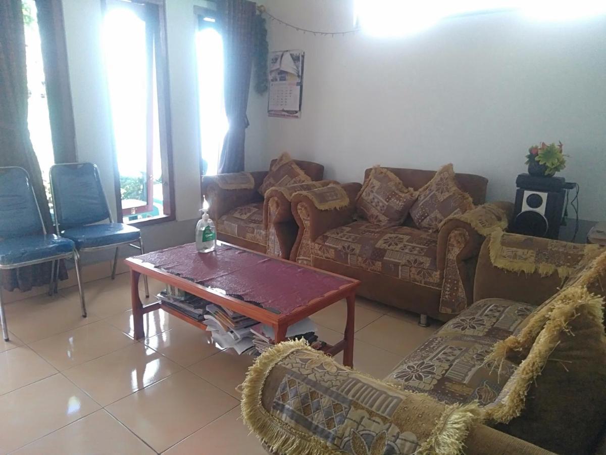 Arnolds Familly Homestay Bajawa Extérieur photo