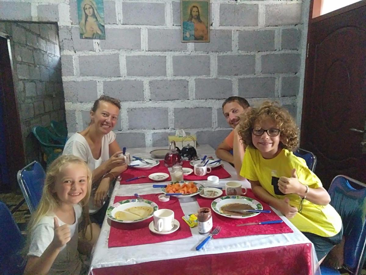 Arnolds Familly Homestay Bajawa Extérieur photo