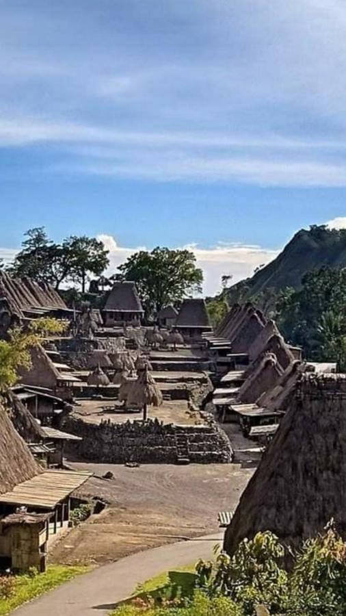 Arnolds Familly Homestay Bajawa Extérieur photo