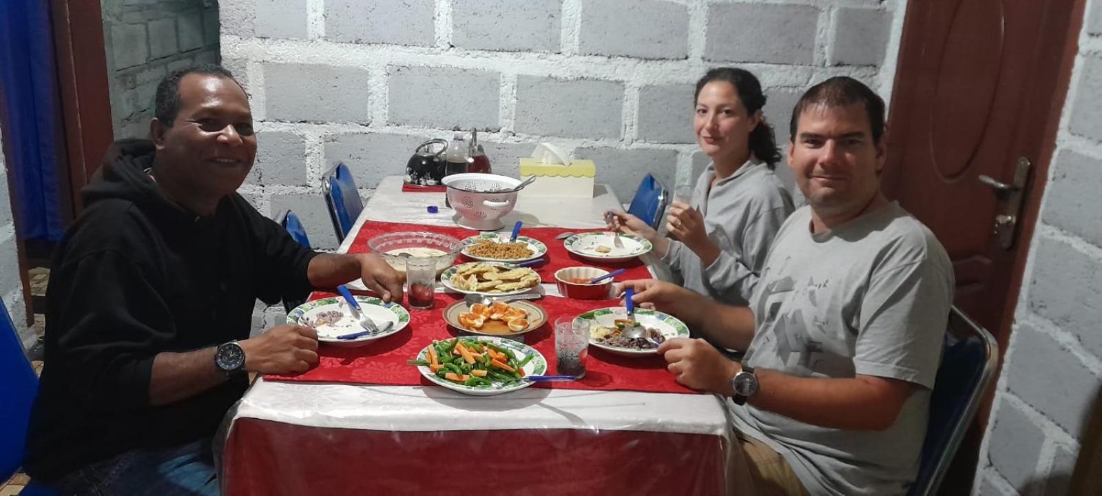 Arnolds Familly Homestay Bajawa Extérieur photo