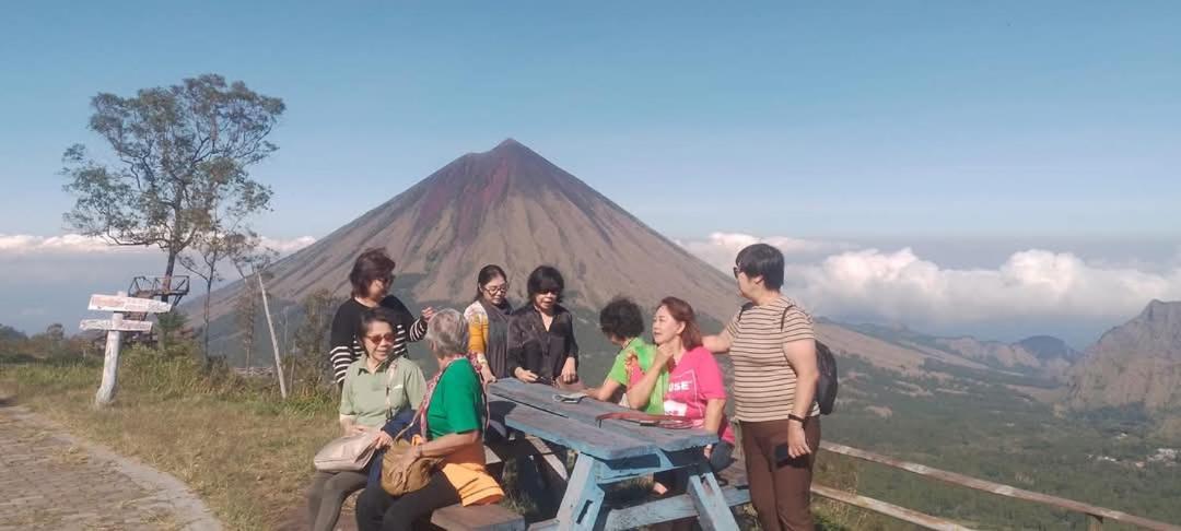 Arnolds Familly Homestay Bajawa Extérieur photo